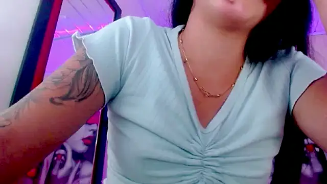 Snapshot of sylvana_19 chatting on 01/12/25, 09:40 sylvana 19 online show from 01/12/25, 09:40