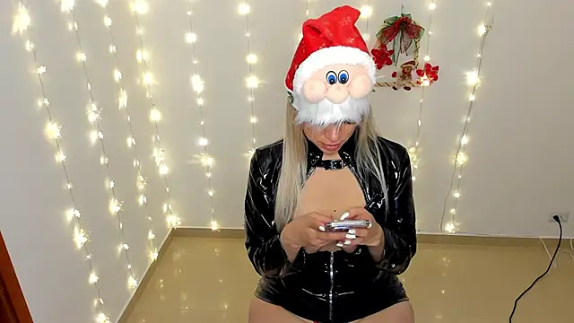 Snapshot of nicole_valencia_ chatting on 11/30/25, 03:38 nicole valencia online show from 11/30/25, 03:38