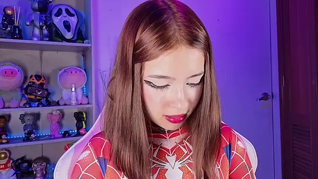 EmilyMiller  online show from 11/05/25, 04:18