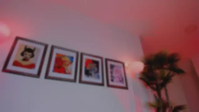 Taylor  foxxx online show from 09/24/25, 05:22