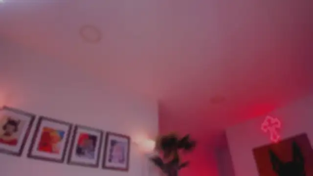 Taylor  foxxx online show from 04/29/26, 06:17