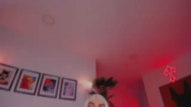 Taylor  foxxx online show from 04/30/26, 07:04
