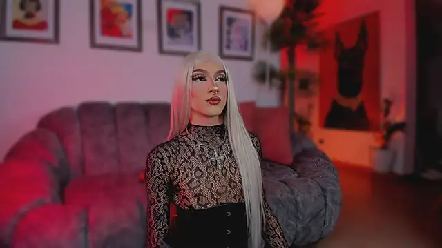 Snapshot of Taylor__foxxx chatting on 06/16/26, 06:16 Taylor foxxx online show from 06/16/26, 06:16