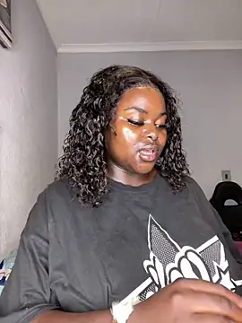 Honeycoco0211 online show from 11/27/25, 08:33