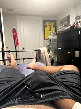 Snapshot of bwcalexander chatting on 10/20/25, 06:19 bwcalexander online show from 10/20/25, 06:19