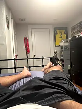 Snapshot of bwcalexander chatting on 11/01/25, 03:19 bwcalexander online show from 11/01/25, 03:19