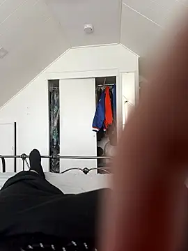 Snapshot of bwcalexander chatting on 01/11/26, 05:18 bwcalexander online show from 01/11/26, 05:18