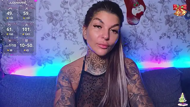 Snapshot of tattooedBabyy chatting on 12/14/24, 12:44 tattooedBabyy online show from 12/14/24, 12:44