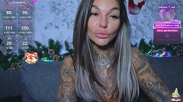 Snapshot of tattooedBabyy chatting on 12/23/24, 11:36 tattooedBabyy online show from 12/23/24, 11:36