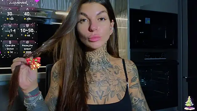 Snapshot of tattooedBabyy chatting on 01/10/25, 11:22 tattooedBabyy online show from 01/10/25, 11:22