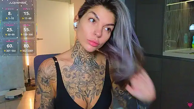 Snapshot of tattooedBabyy chatting on 03/15/25, 10:46 tattooedBabyy online show from 03/15/25, 10:46