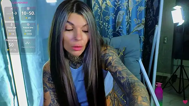 Snapshot of tattooedBabyy chatting on 10/10/25, 08:13 tattooedBabyy online show from 10/10/25, 08:13