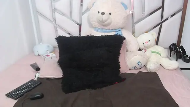 celestesouzalatin online show from 09/12/25, 02:22