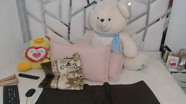 celestesouzalatin online show from 06/30/26, 12:00