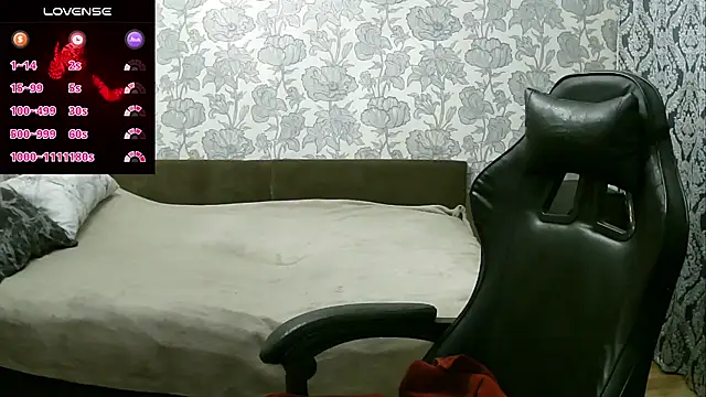 Snapshot of Sabrina_Poison chatting on 01/30/25, 11:33 Sabrina Poison online show from 01/30/25, 11:33