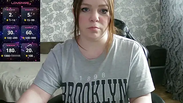 Snapshot of Sabrina_Poison chatting on 03/03/25, 11:44 Sabrina Poison online show from 03/03/25, 11:44