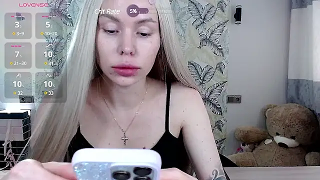 Snapshot of Marmalade_Fox chatting on 01/28/25, 04:08 Marmalade Fox online show from 01/28/25, 04:08