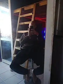 Snapshot of MillennialC0CK chatting on 11/25/25, 03:12 MillennialC0CK online show from 11/25/25, 03:12