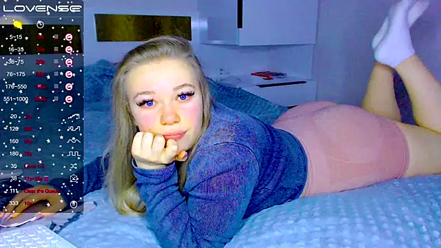 kitti kaattt online show from 01/17/25, 11:06