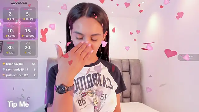 Snapshot of martina_mancini chatting on 01/13/25, 06:38 martina mancini online show from 01/13/25, 06:38