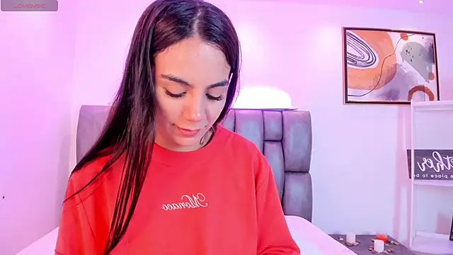 Snapshot of martina_mancini chatting on 11/24/25, 12:49 martina mancini online show from 11/24/25, 12:49