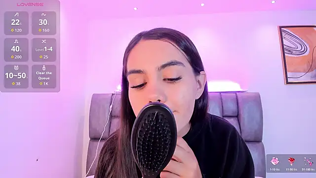 Snapshot of martina_mancini chatting on 12/05/25, 02:03 martina mancini online show from 12/05/25, 02:03