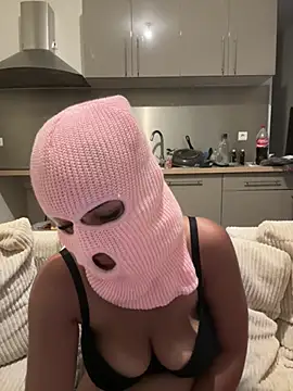 Snapshot of Lalionne58 chatting on 07/03/26, 07:53 Lalionne58 online show from 07/03/26, 07:53