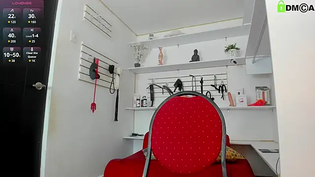Snapshot of Alejandra_Dunn chatting on 12/18/24, 01:12 Alejandra Dunn online show from 12/18/24, 01:12