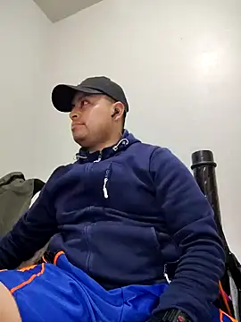 Potro23hotzen online show from 12/26/24, 06:22