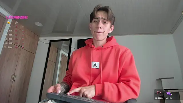 Snapshot of manucute_23_ chatting on 01/31/25, 02:28 manucute 23 online show from 01/31/25, 02:28