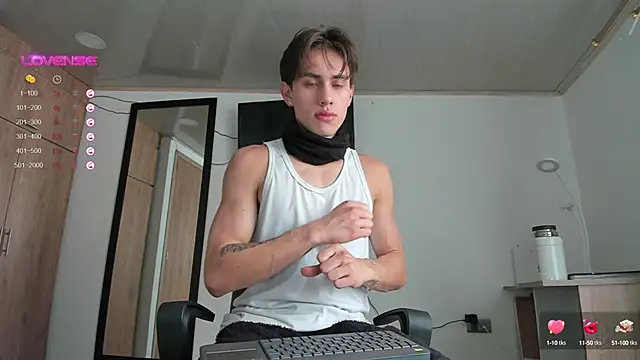 Snapshot of manucute_23_ chatting on 03/06/25, 02:51 manucute 23 online show from 03/06/25, 02:51