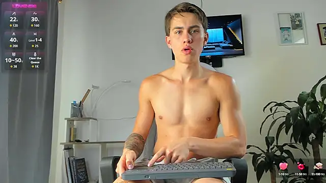 Snapshot of manucute_23_ chatting on 10/06/25, 03:20 manucute 23 online show from 10/06/25, 03:20