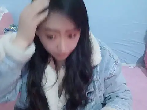 Snapshot of Xylona666 chatting on 01/07/26, 01:24 Xylona666 online show from 01/07/26, 01:24