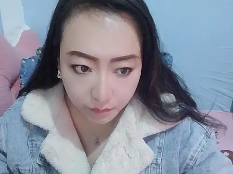 Snapshot of Xylona666 chatting on 01/15/26, 01:48 Xylona666 online show from 01/15/26, 01:48