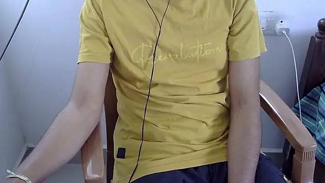 Snapshot of The_SHY_uncut chatting on 03/01/26, 05:42 The SHY uncut online show from 03/01/26, 05:42