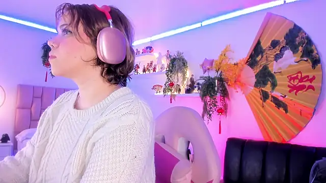 albaismynameX online show from 03/04/25, 12:01