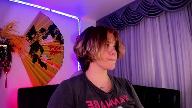 albaismynameX online show from 03/17/25, 12:04