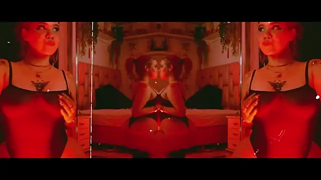 albaismynameX online show from 10/04/25, 12:14