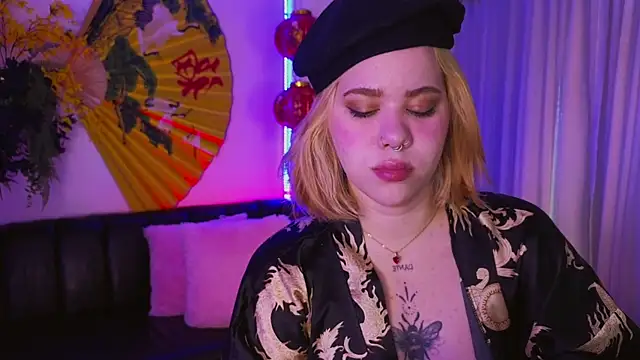 albaismynameX online show from 10/28/25, 12:30