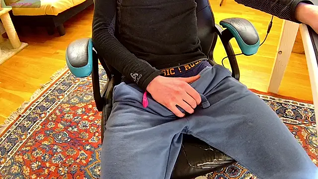 yourbrittyboy69 online show from 02/05/25, 08:57