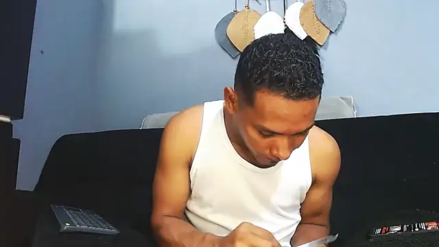 Grandeygruesa1 online show from 11/10/25, 06:12