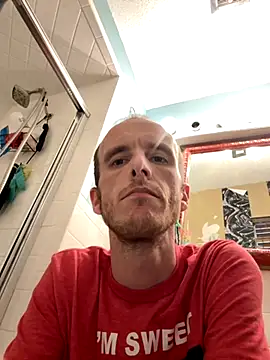 Snapshot of tleaper21101 chatting on 09/21/25, 08:21 tleaper21101 online show from 09/21/25, 08:21