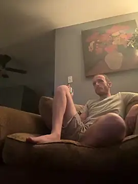 Snapshot of tleaper21101 chatting on 10/30/25, 12:39 tleaper21101 online show from 10/30/25, 12:39