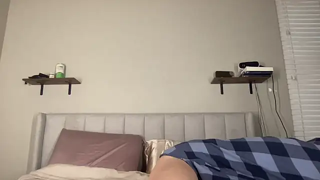 Snapshot of NatalieKneals chatting on 12/04/24, 05:49 NatalieKneals online show from 12/04/24, 05:49