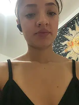 Alicia ALICIA online show from 03/11/25, 10:53