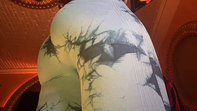 Snapshot of ORLA86 chatting on 03/08/25, 07:53 ORLA86 online show from 03/08/25, 07:53