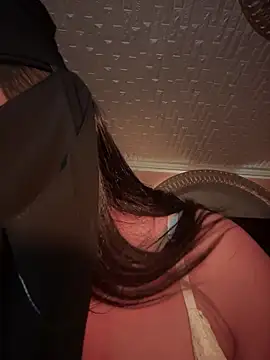 Snapshot of ORLA86 chatting on 09/27/25, 09:20 ORLA86 online show from 09/27/25, 09:20