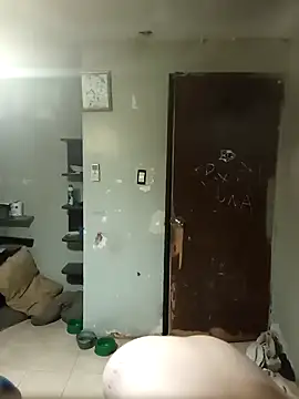 Snapshot of AlanDickson chatting on 02/02/25, 06:04 AlanDickson online show from 02/02/25, 06:04