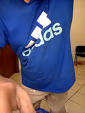 Snapshot of AlanDickson chatting on 09/17/25, 09:38 AlanDickson online show from 09/17/25, 09:38