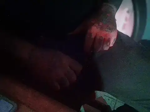 Snapshot of AlanDickson chatting on 09/29/25, 12:16 AlanDickson online show from 09/29/25, 12:16